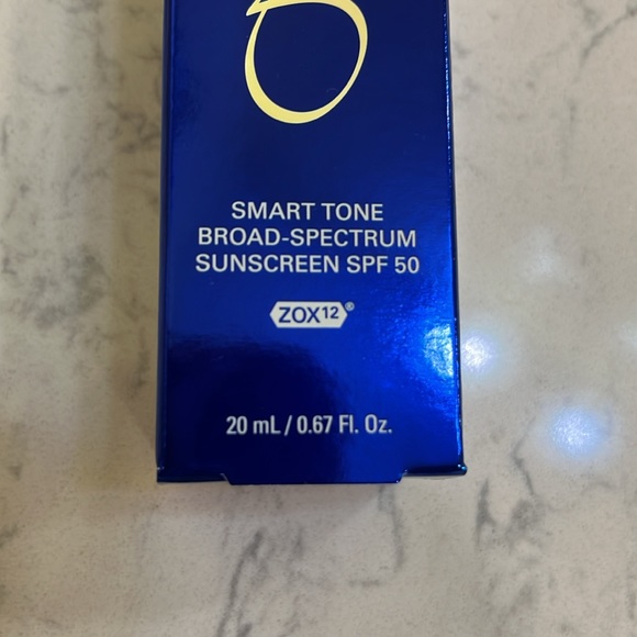 ZO Skin Health Smart Tone Sunscreen spf50 - Picture 3 of 12